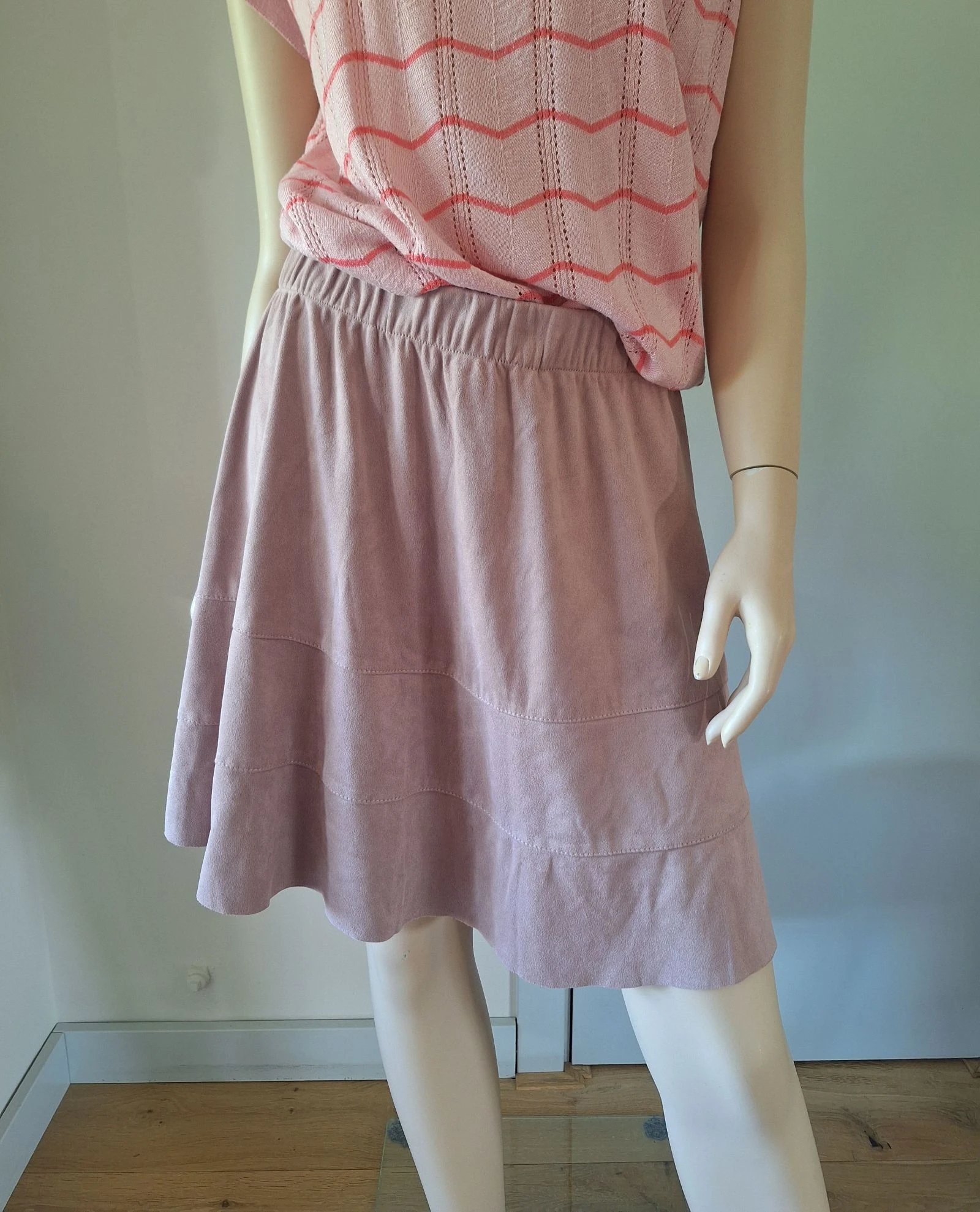 Apenas saia de seda rosa claro tamanho L/40 – photo 2